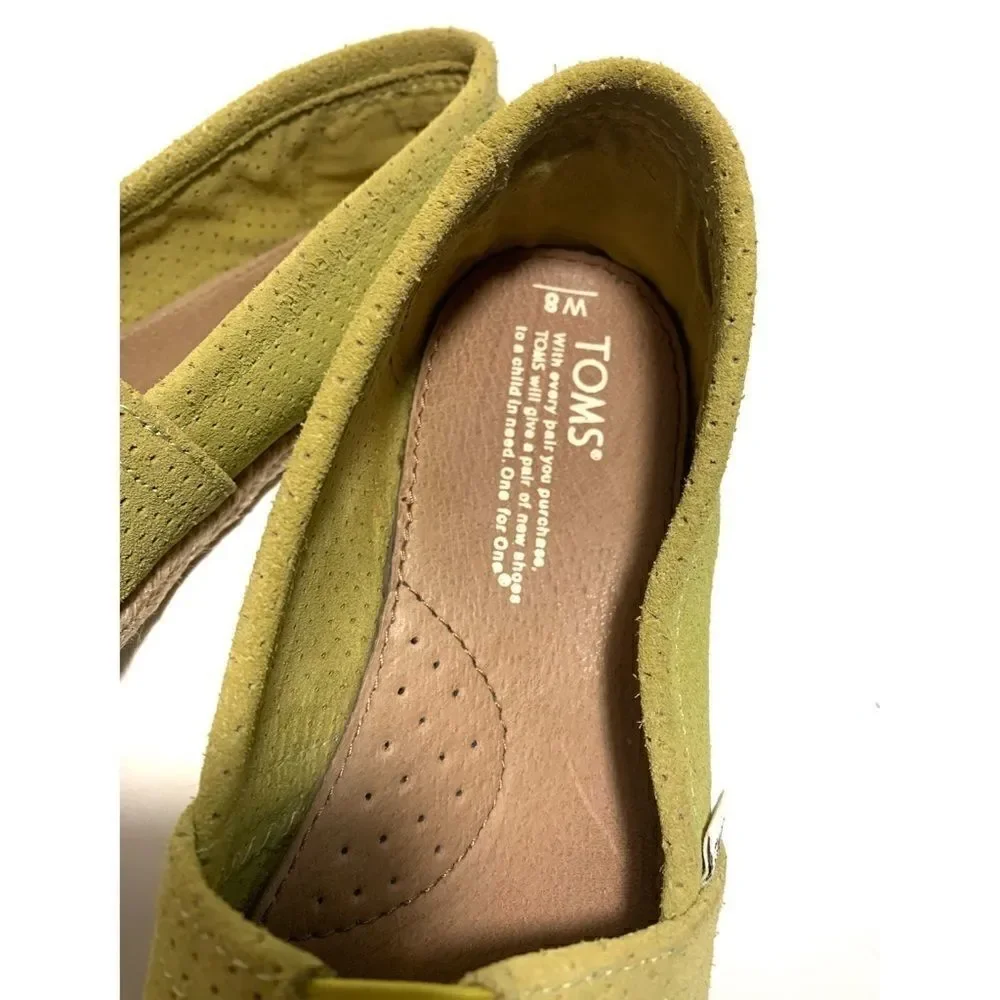 🎉HP🎉 Toms Seasonal Classic Green Flats (8) - Picture 3 of 11